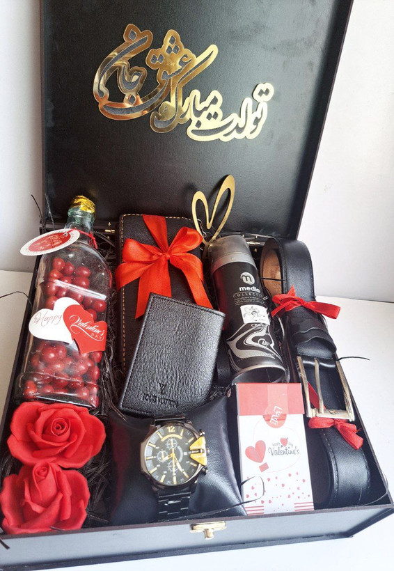باکس هدیه مردانه کادوی تولد ساعت دیزل شاخدار مشکی گارانتی دارد کادو تولد ست کمربند کیف پول شیک و خاص قسطی هدیه ولنتاین
