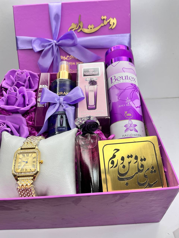 باکس هدیه بنفش سورپرایزی ساعت نگین دار محصولات لوکس و زیبا پرفروش ادکلن ساعت نگین دار هدیه